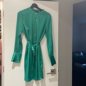 Emerald dress perfect for going out and super soft and comfy!